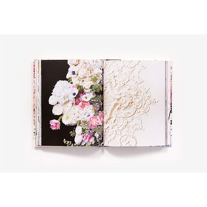 Книга на английском языке "Paris in Bloom", Lane G. - 6