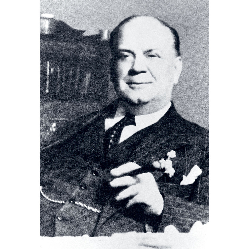 Книга "Gucci. История модного дома", Карен Гомер - 11