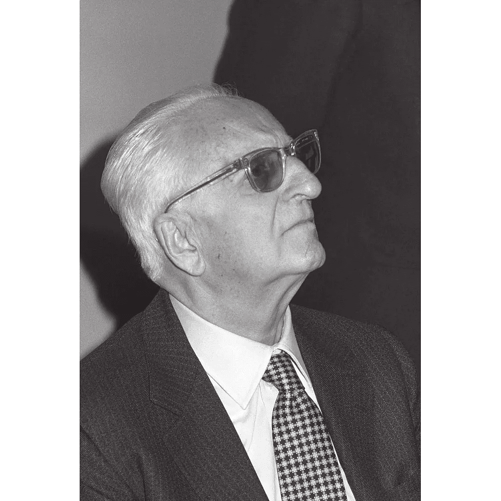 Книга "Ferrari. История легендарного производителя", Антон Ширяев - 5