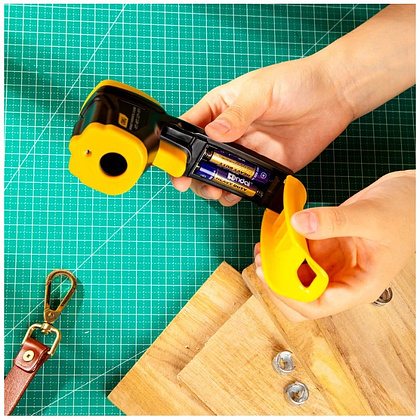 Термометр инфракрасный Deli YS EDL333380, -30-380℃, LCD дисплей, желтый, черный - 10