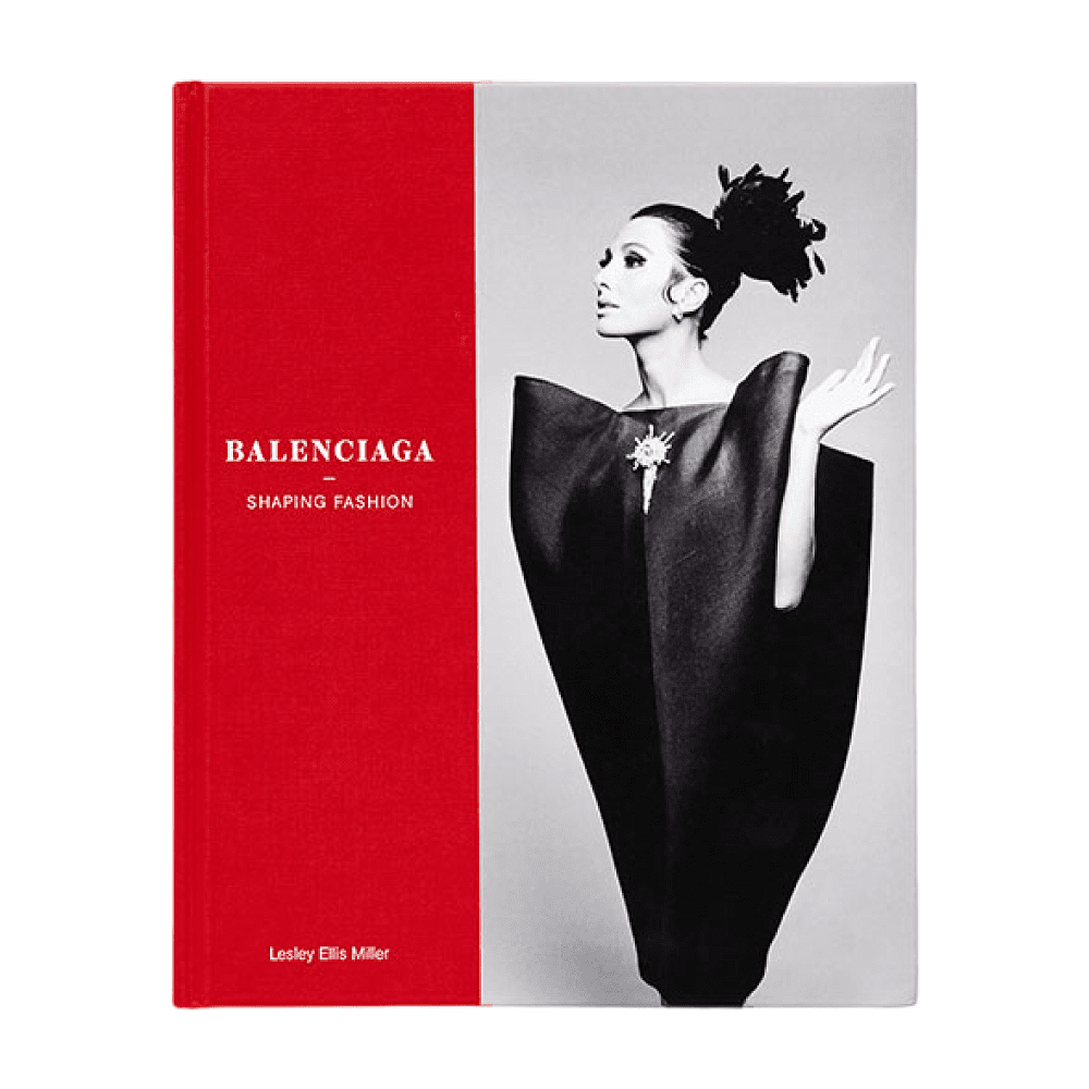 Книга на английском языке "Balenciaga: Shaping Fashion", Miller L.