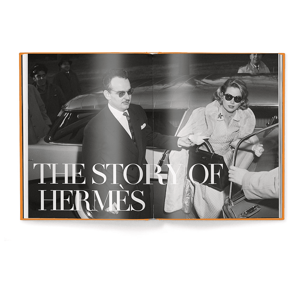 Книга на английском языке "The Ultimate Guide to Hermes Bags", Alexandra Fullerton - 2