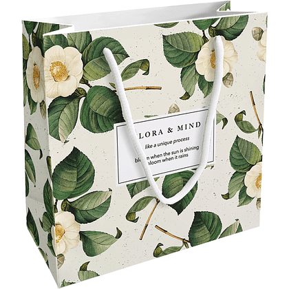 Пакет бумажный подарочный "Flora", 20х20х8 см, камелия