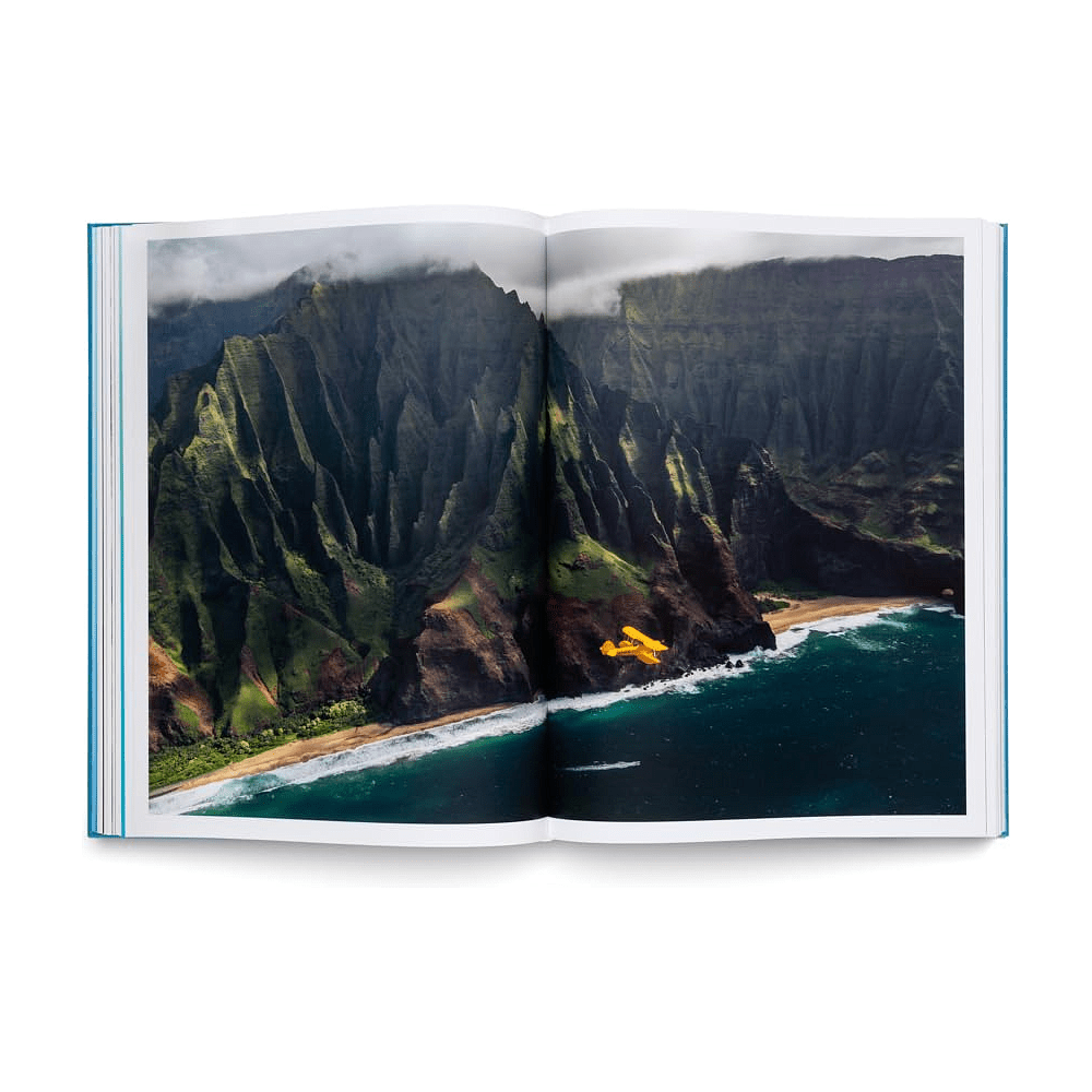Книга на английском языке "The Oceans. The maritime photography of Chris Burkard", Burkard C.  - 9