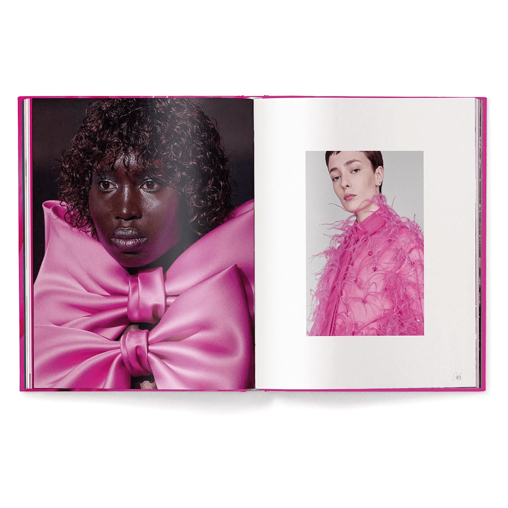 Книга на английском языке "The Pink Book. Fashion, Styles & Stories", Christiansen H. - 9