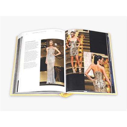 Книга на английском языке "Versace Catwalk" - 2