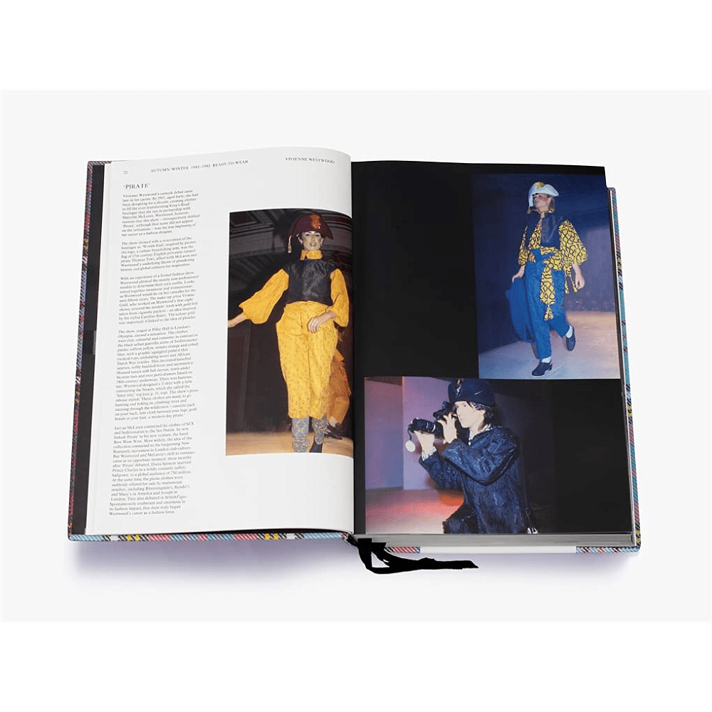 Книга на английском языке "Vivienne Westwood Catwalk", Alexander Fury  - 3
