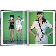 Книга на английском языке "A Gun for Hire", Helmut Newton