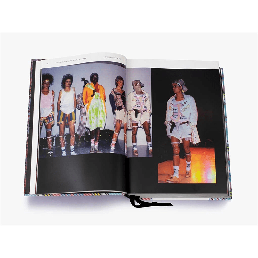 Книга на английском языке "Vivienne Westwood Catwalk", Alexander Fury  - 4