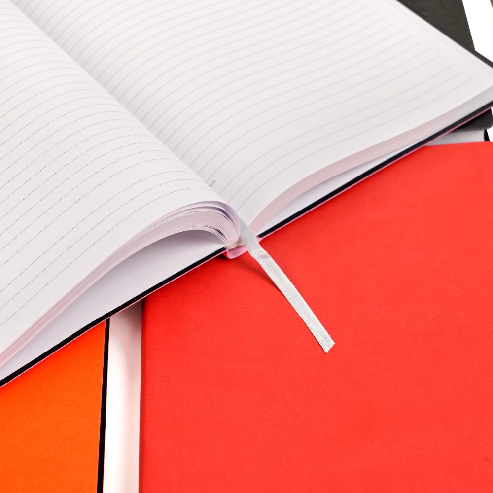 Ежедневник недатированный "Tucson Flex", А5, 272 страницы, красный - 8